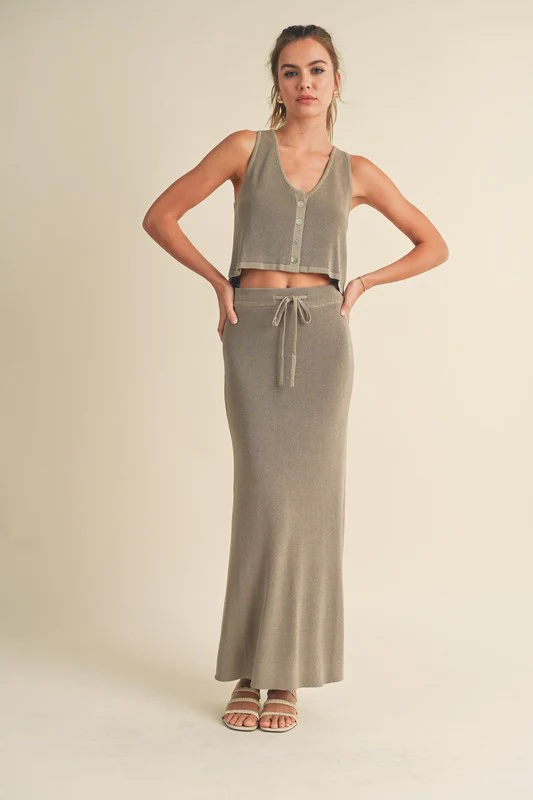 Slaying Maxi Skirt - Image 4